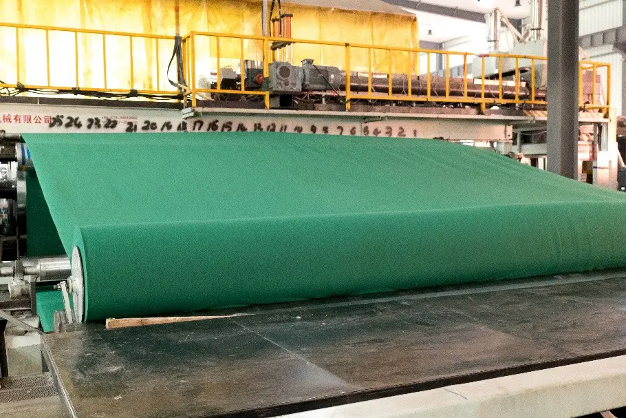 Retaining Wall Roadbed Hydraulic Engineering Isolation Needled Filament Geotextile (1)